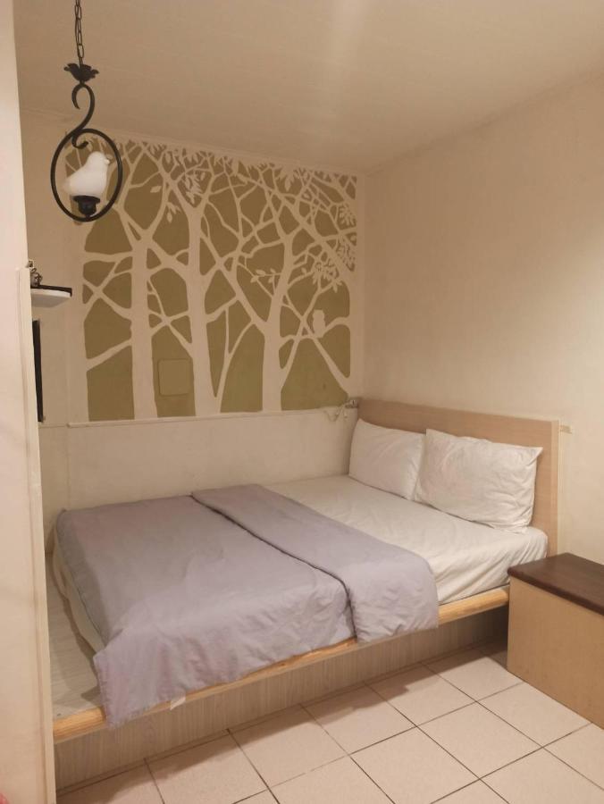 Hua Bin Hotel Yilan Extérieur photo